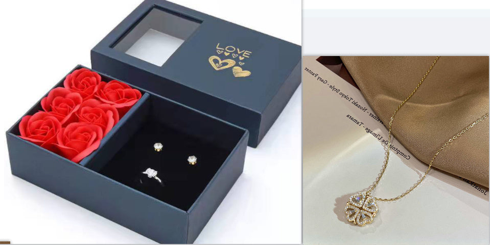 Retro Magnetic Folding Heart Shaped Four Leaf Clover Pendant6