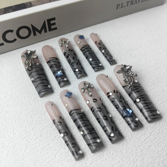 GGddsha Nails 2025 Long Novel Design And Reusable Handmade Nails Pmma Acrylic Nails Press On Nails Kit WithBox Gifts For Women,Stellar Stripe